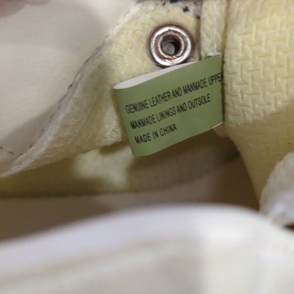 Like NEW Timberland Field Leather Boots - Picture 7 of 9